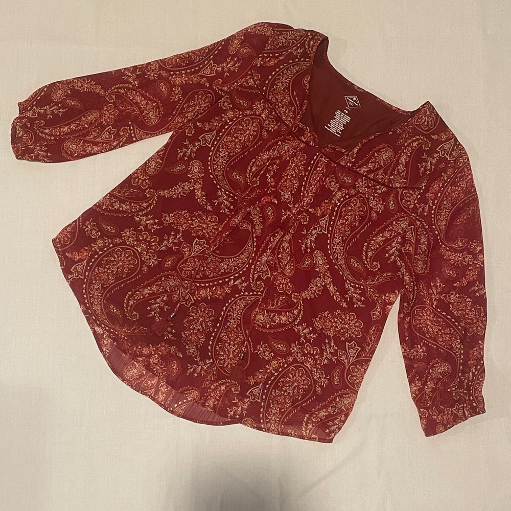 St. John’s Bay petite maroon paisley print silky peasant blouse with lining